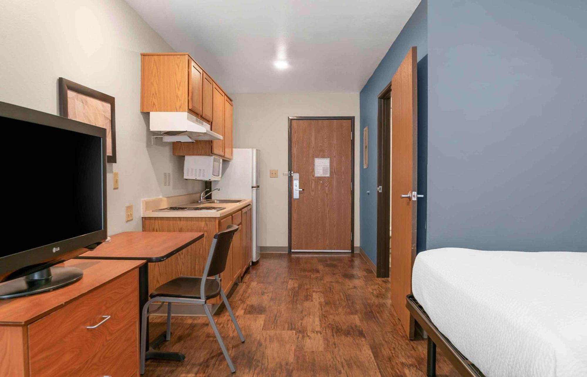 Extended Stay America Select Suites - Kalamazoo - West Exterior photo